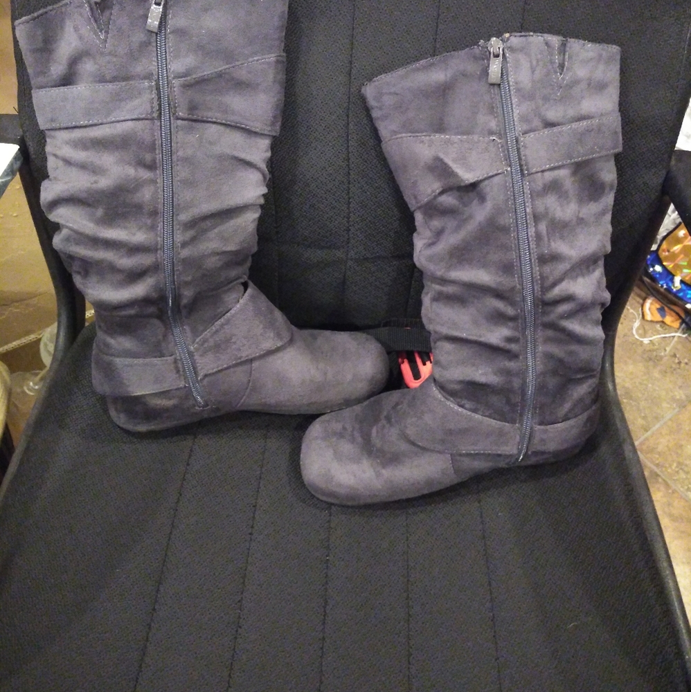 Wanted brand grey faux suede boots 7.5